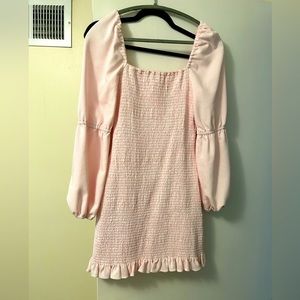 Gianni Bini brand smocked pink and white dress